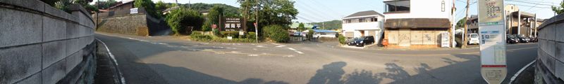 湘南平への登り口